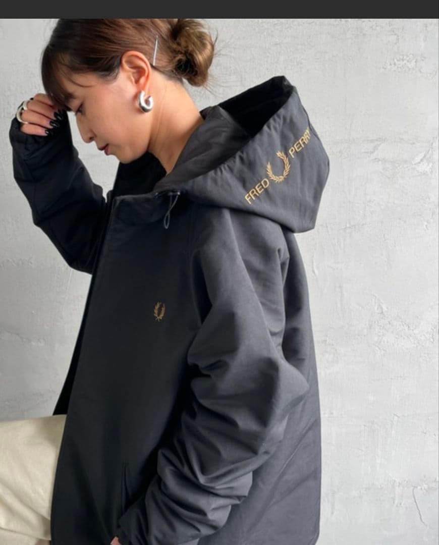 フレッドペリー別注パデットフード刺繍ジャケット