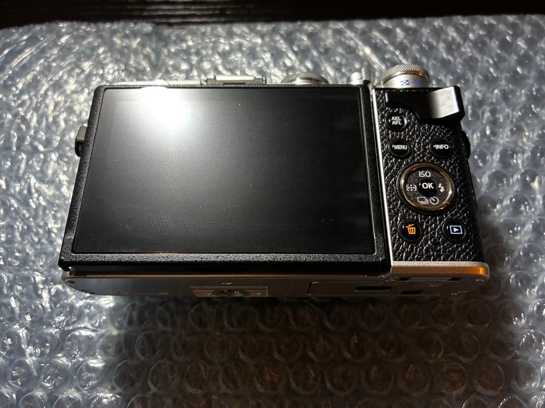 OLYMPUS PEN E-P7 ミラーレスカメラ