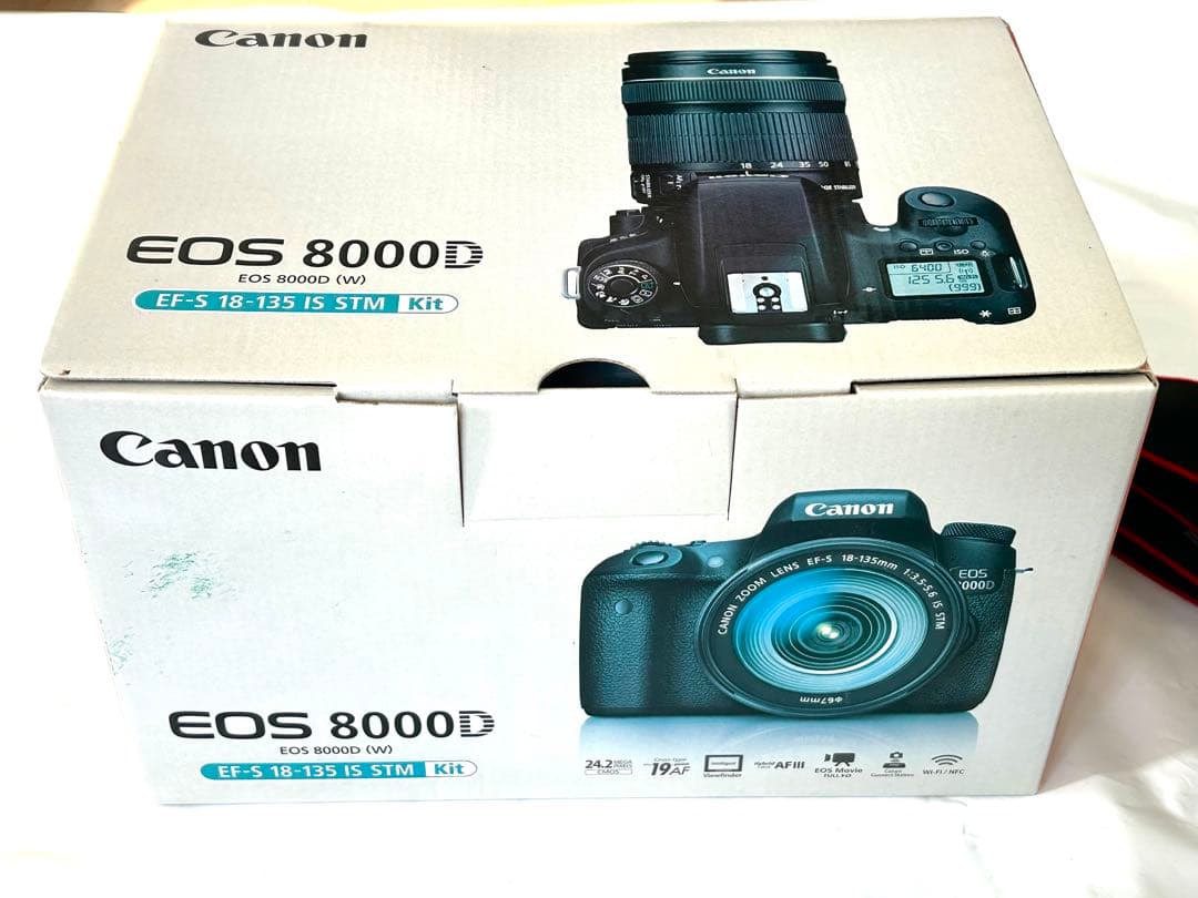 Canon EOS 8000D デジタル一眼レフ　キットレンズ付き