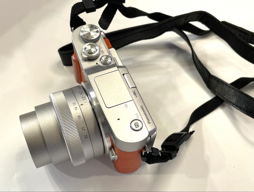 【美品】LUMIX DC-GF10 オレンジ　一眼レフ　パナソニック