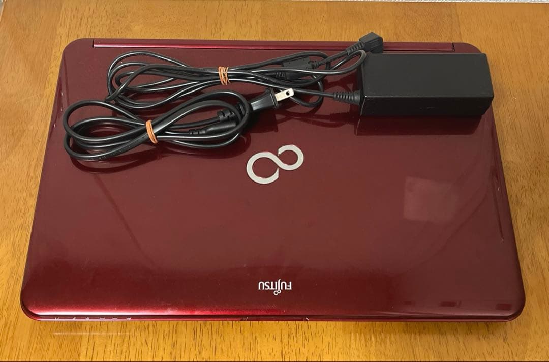 ノートパソコン/ 富士通 FMVA54EN7 (ジャンク品??) 取説付き!!