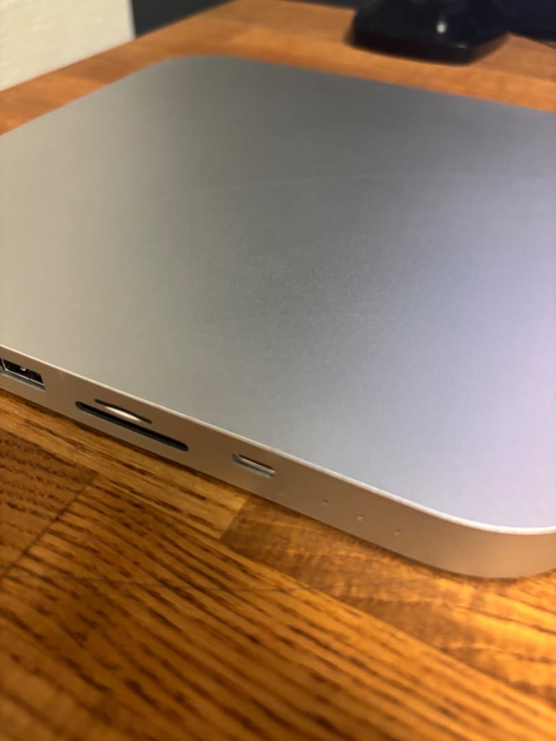 Mac mini (M1, 2020) 8GB / 256GB USBハブ付き