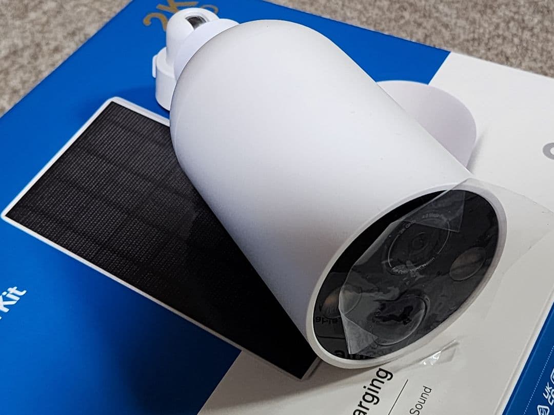 Tapo C425　カメラ　ソーラー