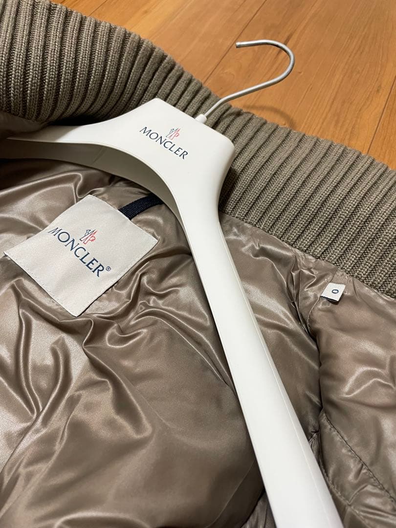 【MONCLER 】モンクレール　ダウンベスト