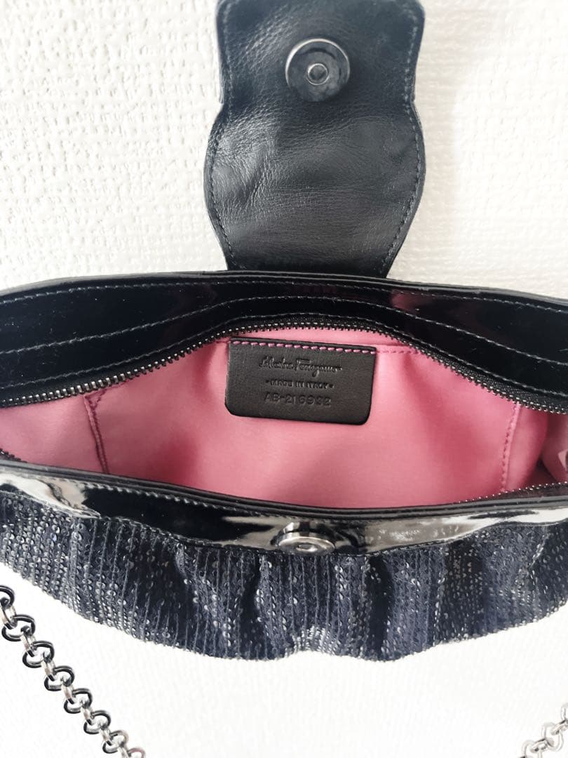 【美品】サルヴァトーレフェラガモ パーティーバッグ スパンコール