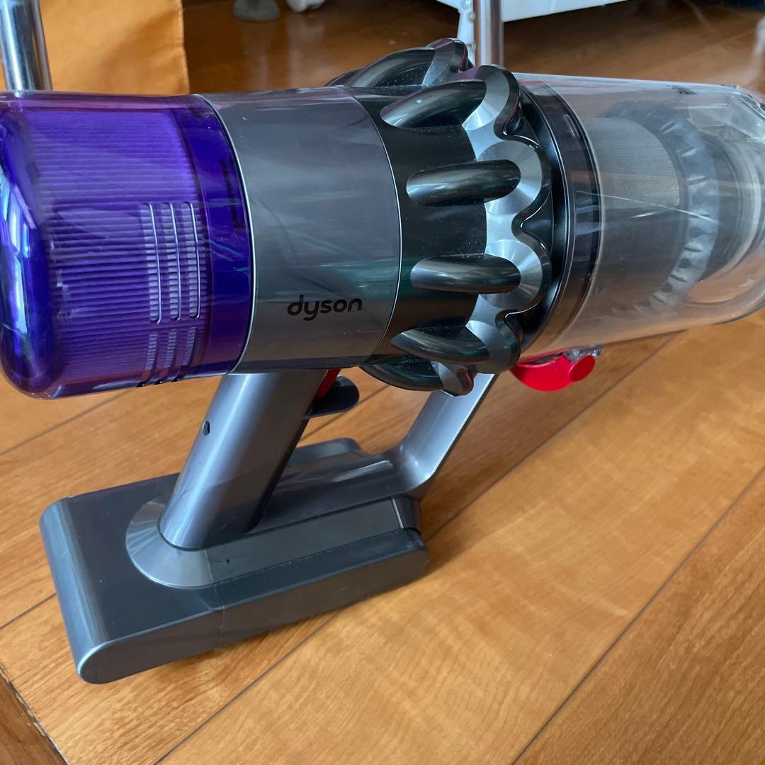 i*8様 Dyson V11 充電器あります
