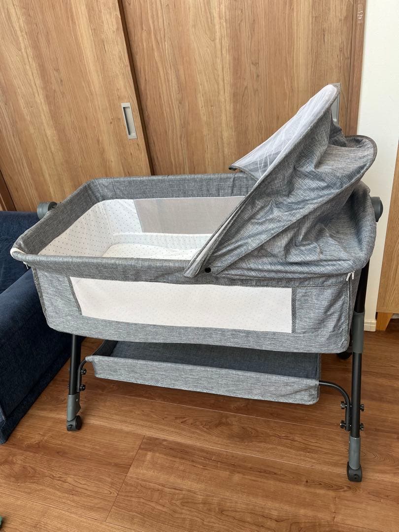 折りたたみ　ベビーベッド　添い寝ベッド