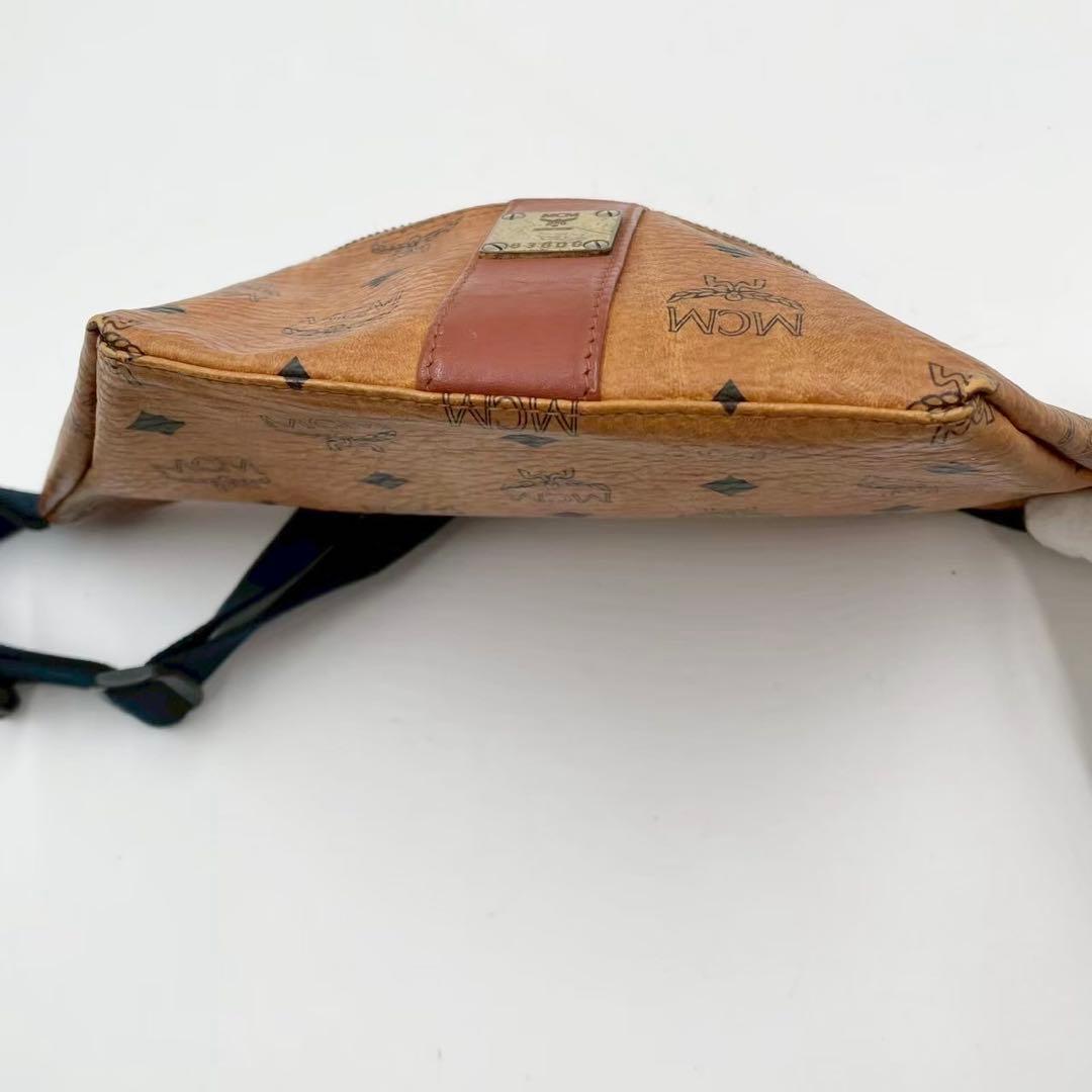 良品　エムシーエム　ヴィセトス　レザー　ウエストポーチ　ブラウン系