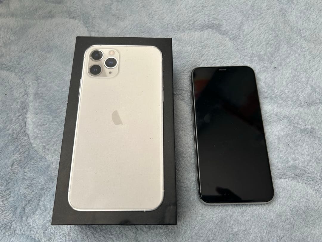 iPhone 11 Pro シルバー 本体 512GB SIMフリー