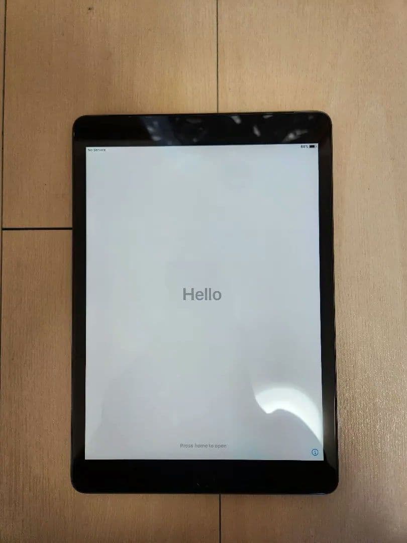 【美品】iPad 第7世代 32GB スペースグレイ カバー付