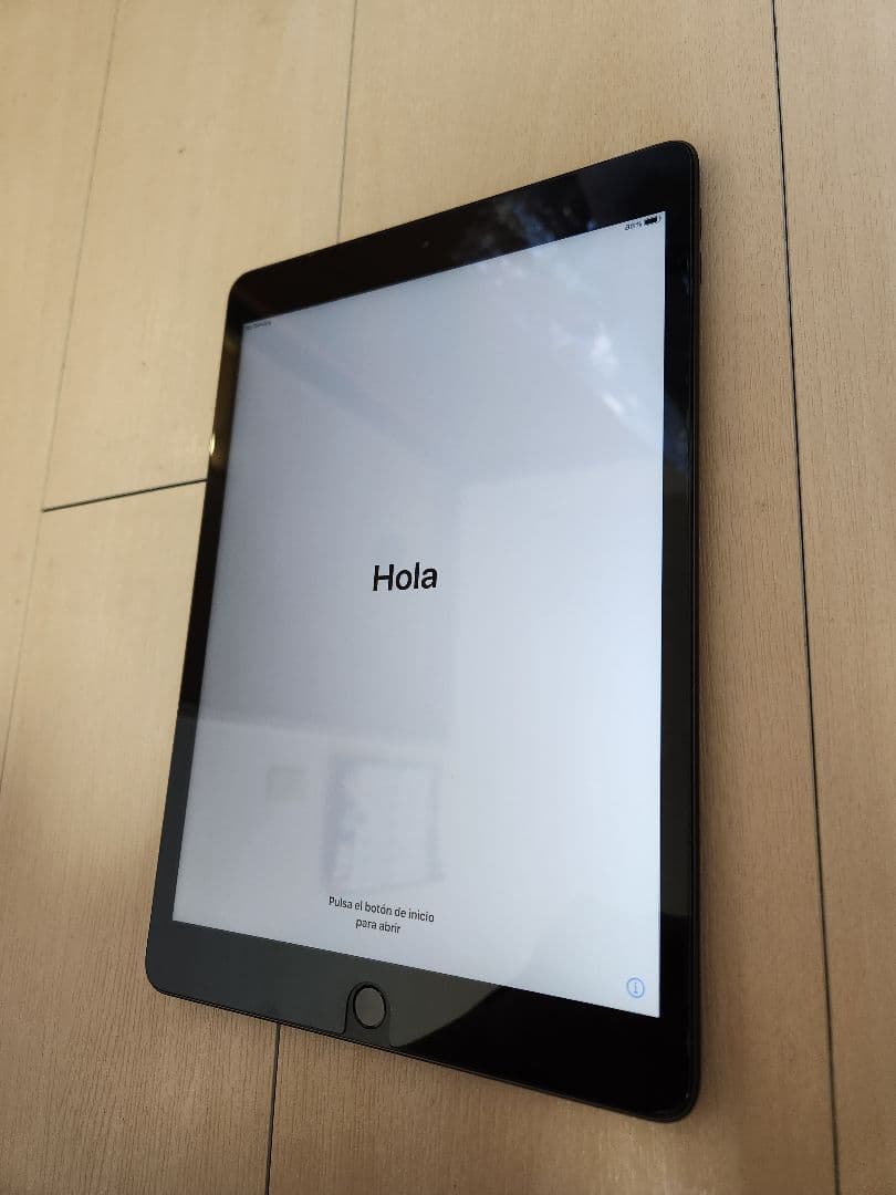 【美品】iPad 第7世代 32GB スペースグレイ カバー付