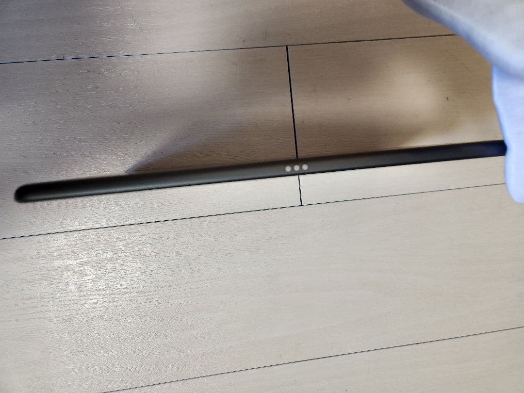 【美品】iPad 第7世代 32GB スペースグレイ カバー付