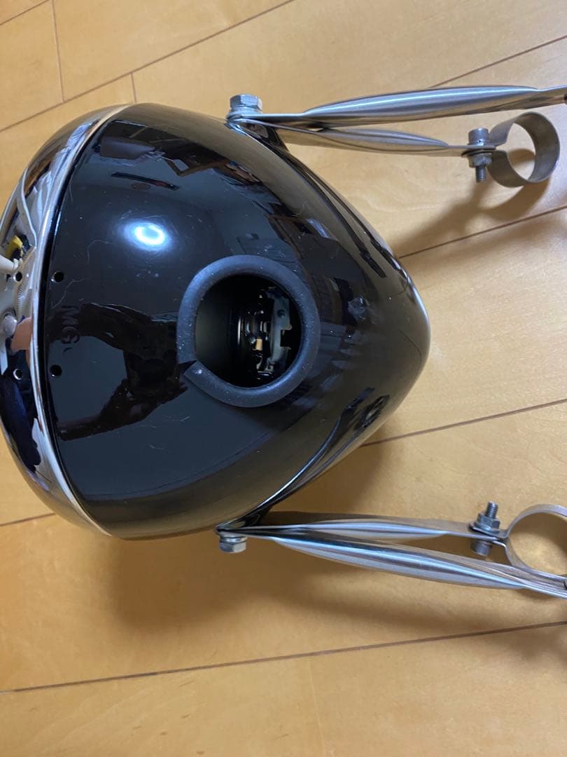 グッズ　7インチ　ルーカスタイプヘッドライトケース　ステイセット　SR400