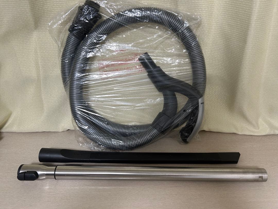 ミーレ　Miele　掃除機　S4562　Cat&Dog　キャット&ドッグ　レッド