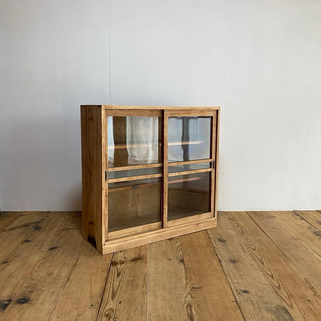 アンティーク ガラス 戸棚 キャビネット 食器棚 本棚 飾り棚 無塗装z