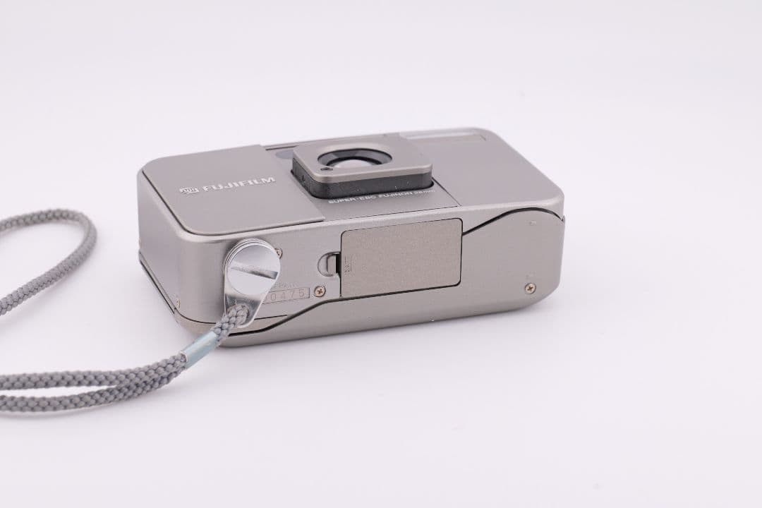 フィルムカメラ FUJIFILM TIARA