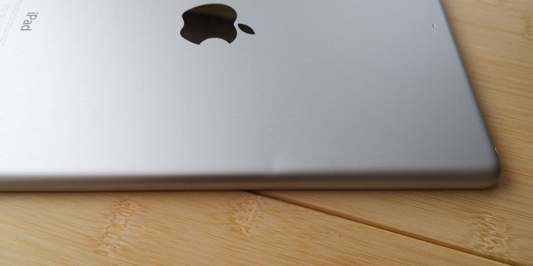 iPad Air Wi-Fi 64GB MD790J/A  ジャンク品