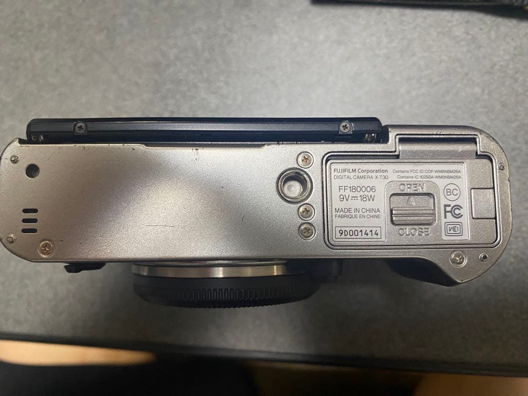 FUJIFILM X-T30 ミラーレス一眼 本体
