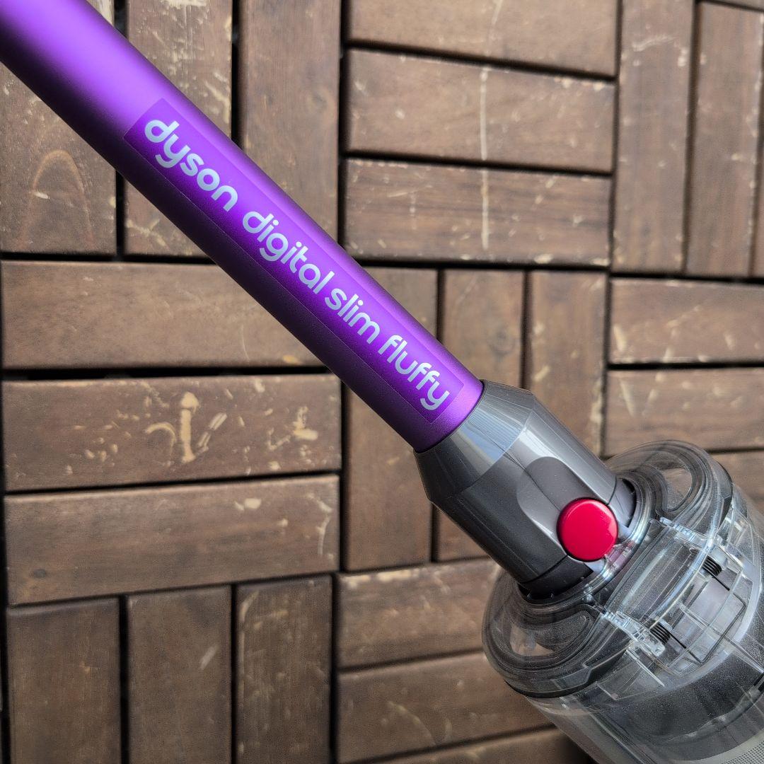 dyson ダイソン デジタルスリム フラフィ掃除機 SV18 良品！
