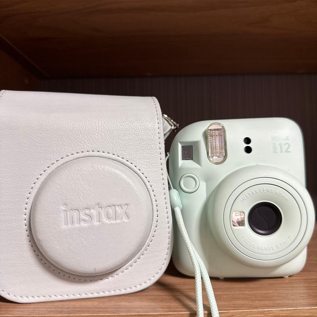 instax Mini 12 ミントグリーン ケース付き
