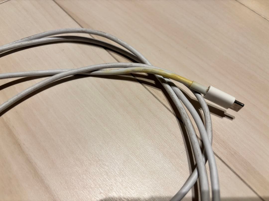 MacBook Air M1本体 8GB 256GB 純正アダプター　ケーブル付