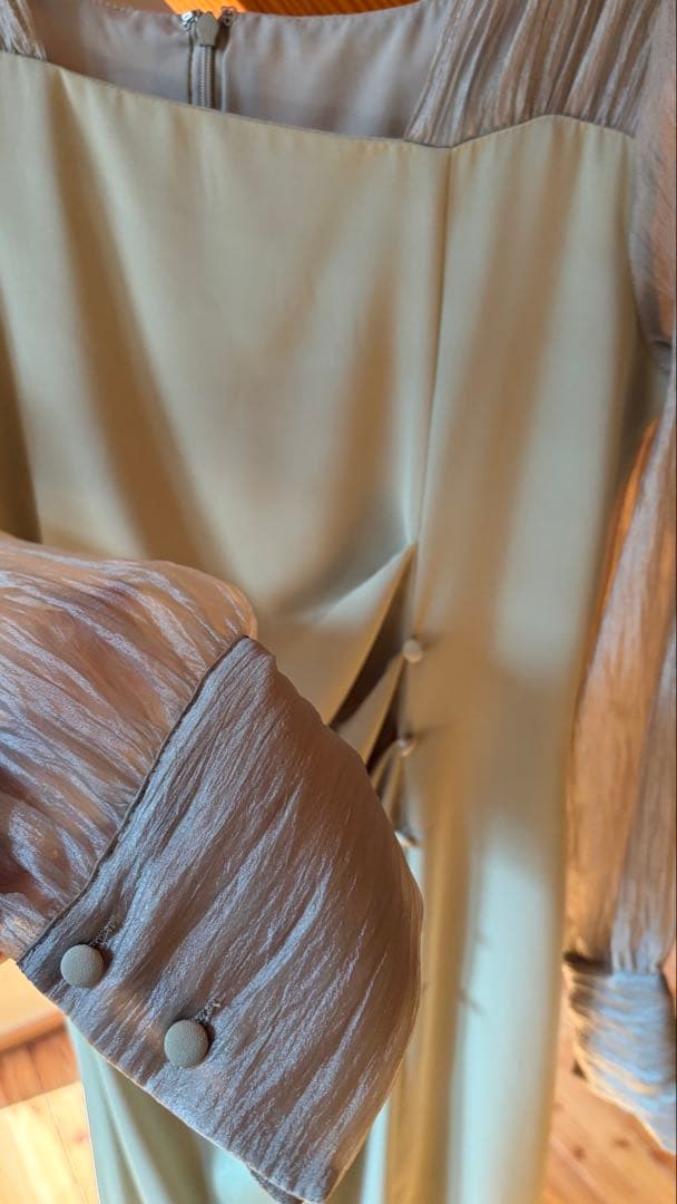 etoll ドレープデザインIラインドレス グリーン　長袖 結婚式