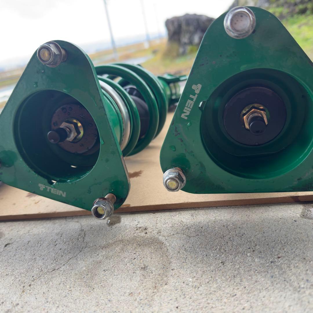 ✨即購入可　美品　TEIN 車高調　50プリウス　送料無料！