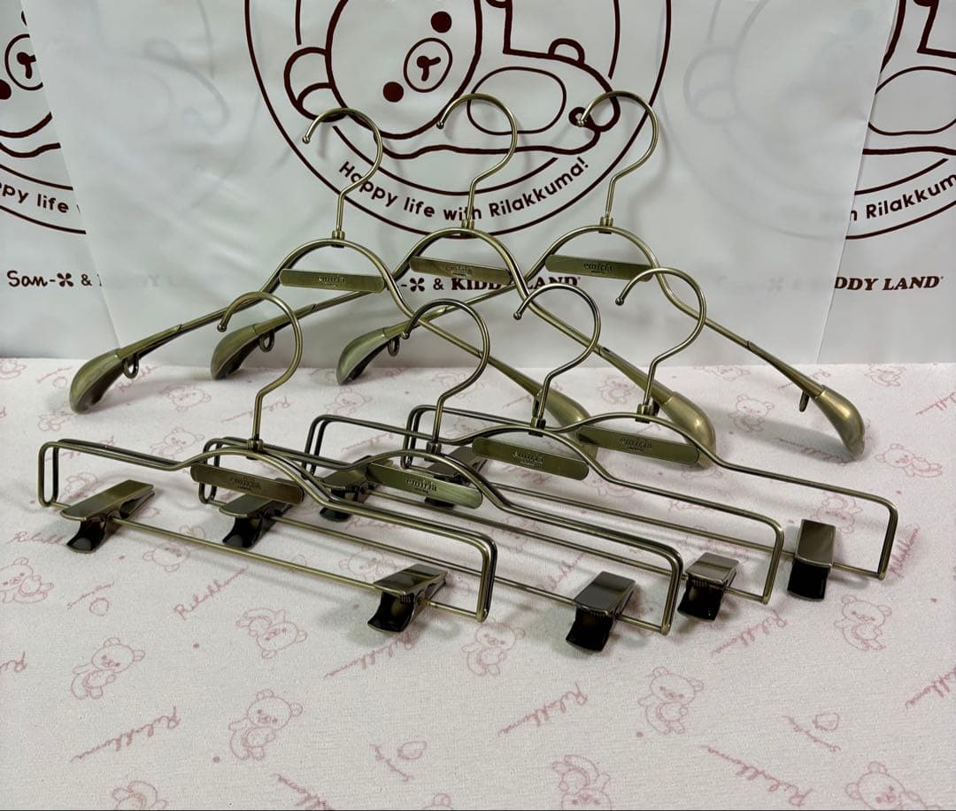 エミリアウィズ　トップス　ハンガー　　ボトムス　ハンガー　7本セット