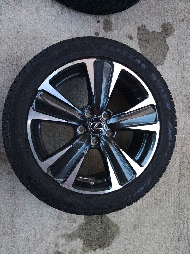 Lexus UX純正18インチ ホイールセットバージョンL ブリジストンVRX3