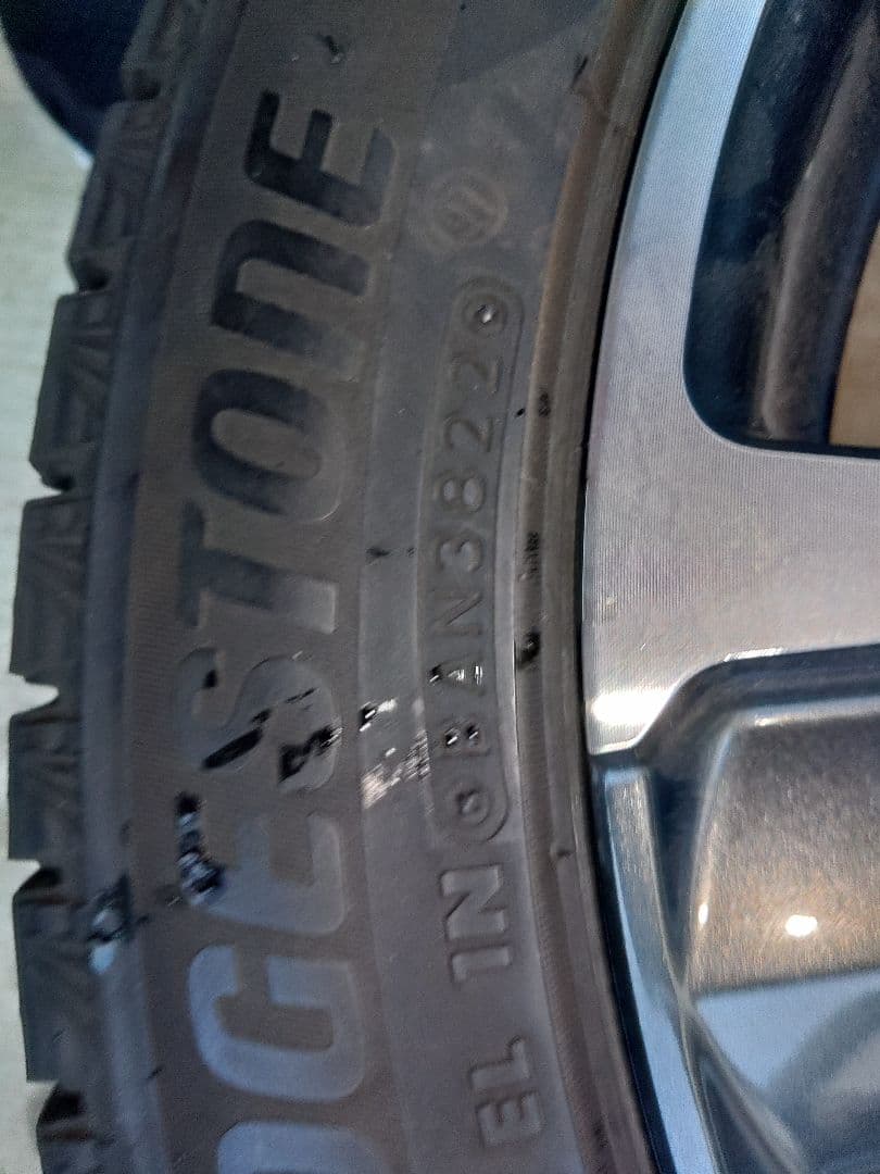 Lexus UX純正18インチ ホイールセットバージョンL ブリジストンVRX3