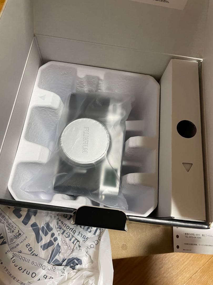 新品未使用 未開封品 フジフイルム X100VI シルバー