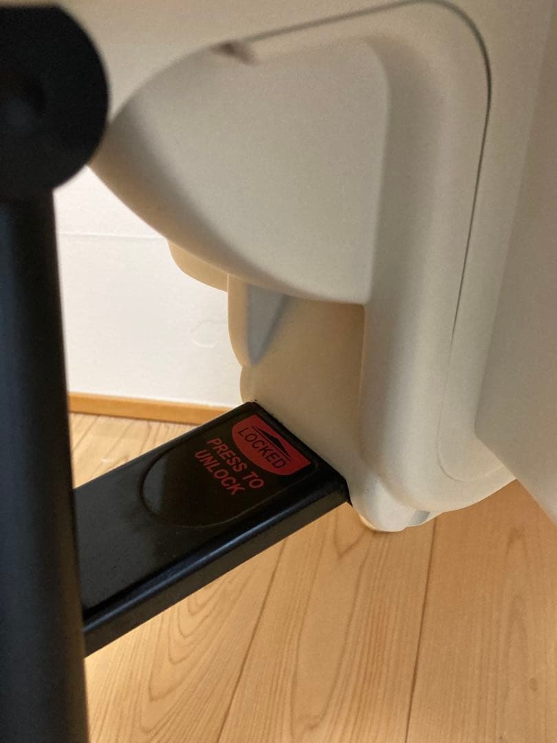 【廃盤品✨️】ベビービョルン BABYBJORN ハイチェア　ベビーチェア