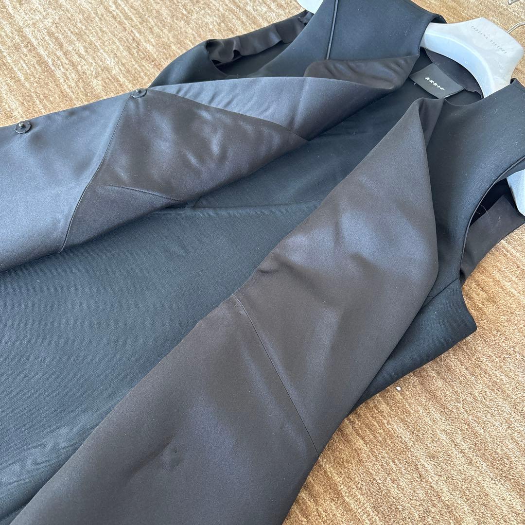 アクリス　AKRIS ブラック　ジレ