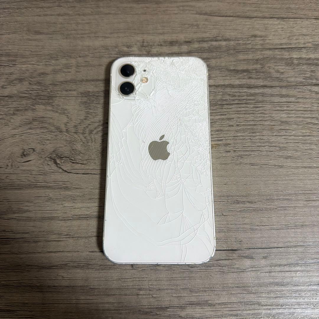 きた様 取り置き中 iPhone12 simフリー 背面割れ