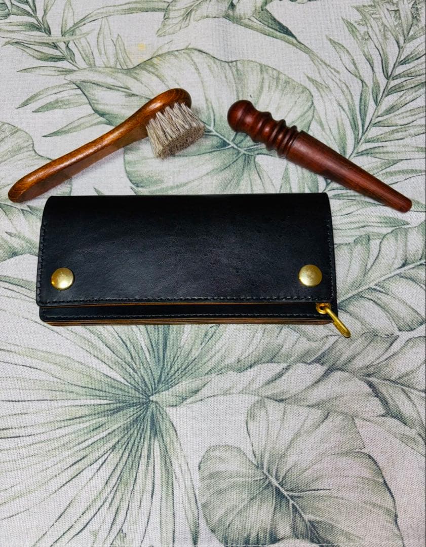 トラッカーウォレット　三層式　茶心風　高級感有り