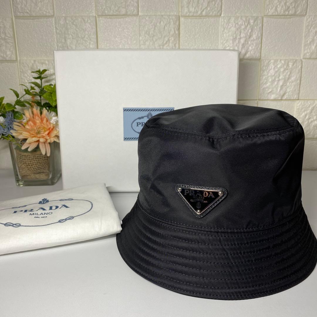 超美品 PRADA 黒 M58 バケットハット ナイロン トライアングル バケハ