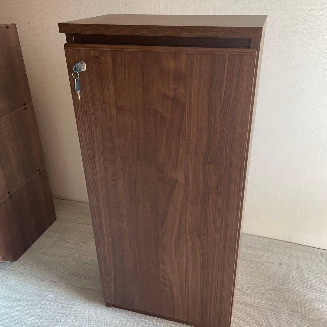 ベルメゾン　ダークブラウン　鍵付き本棚 3段　同人誌