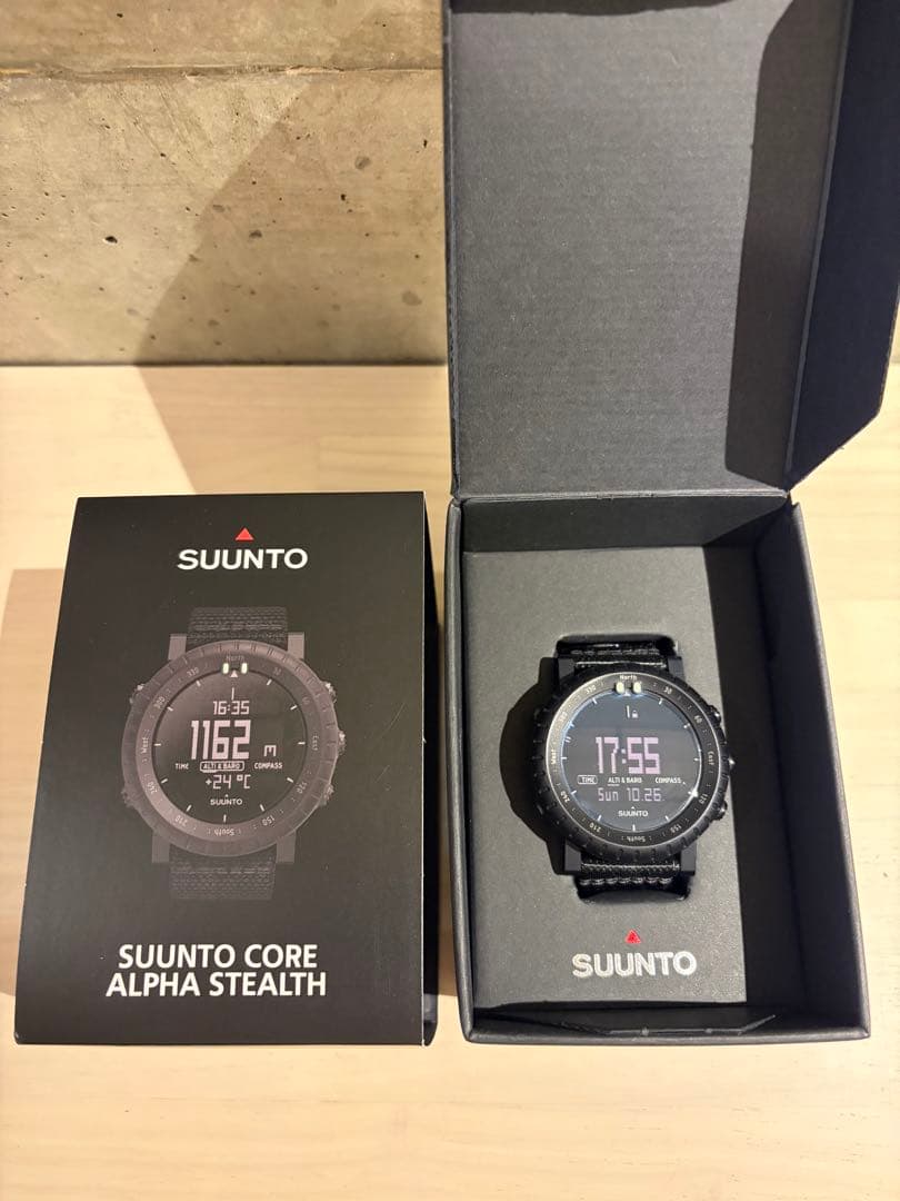 SUUNTO CORE ALPHA STEALTH ブラック