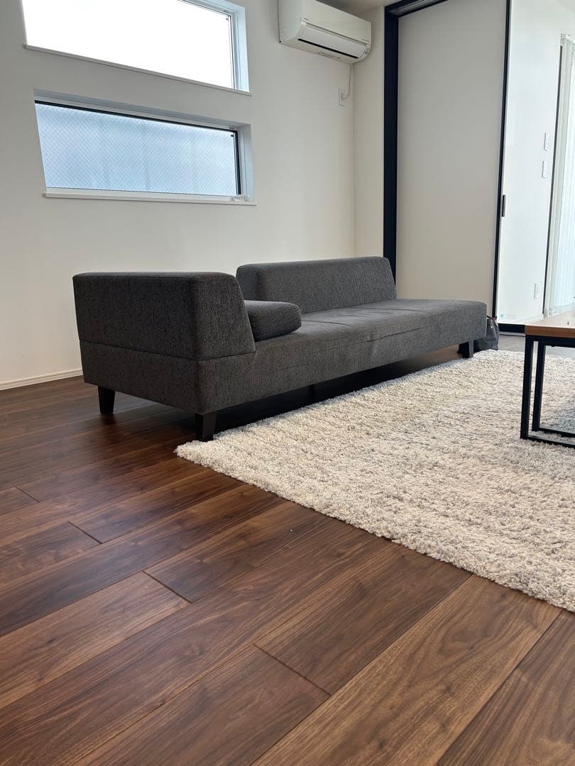 送料込みフランネルソファ　PIVO 3人掛け　クッション付　ファブリックソファ