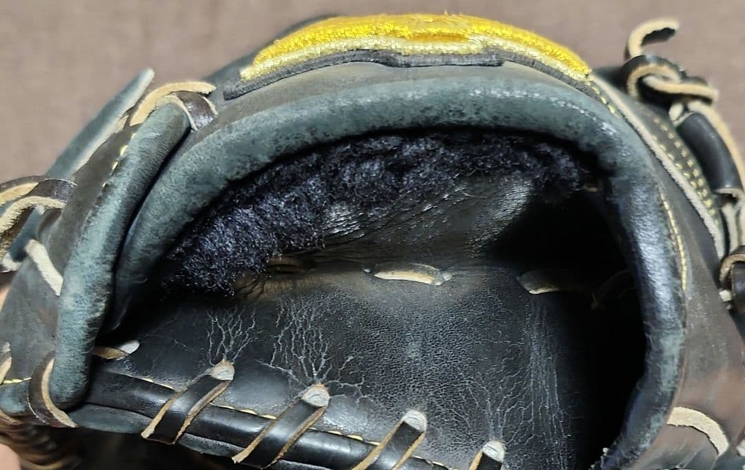 ミズノプロ硬式野球グローブ（黒色） 値下げしました。1000円⤵