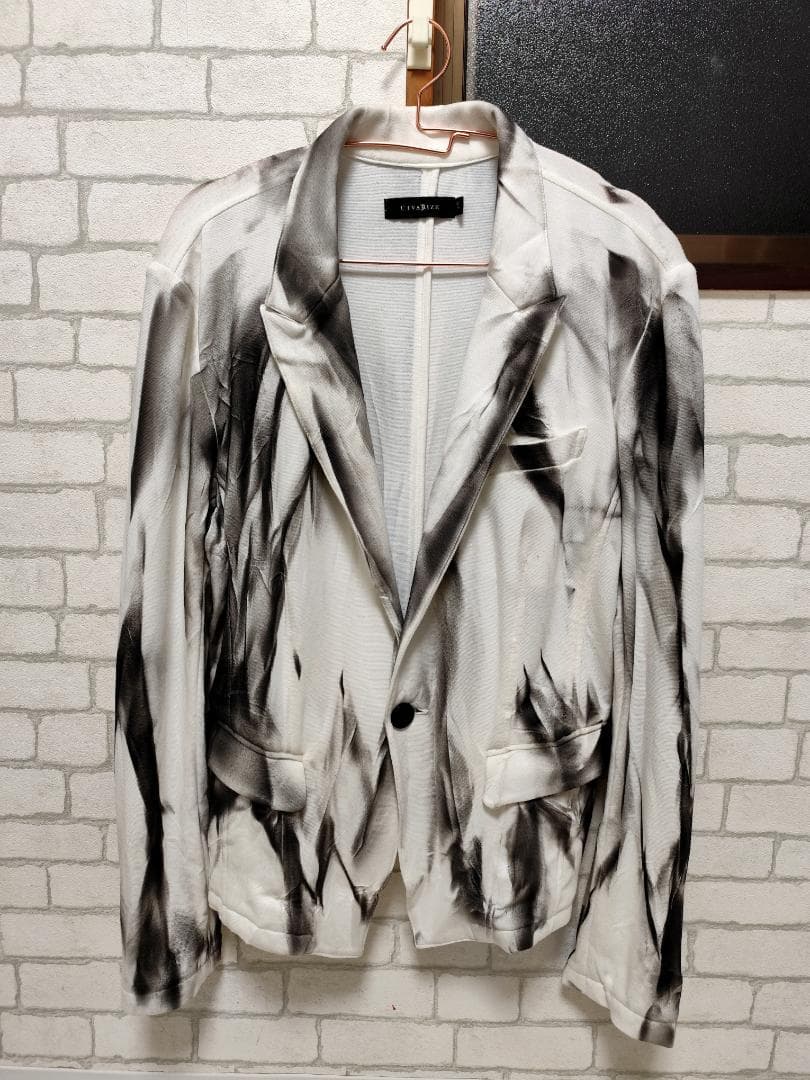 【美品】CIVARIZE モノトーン テーラードジャケット 46 昇華プリント