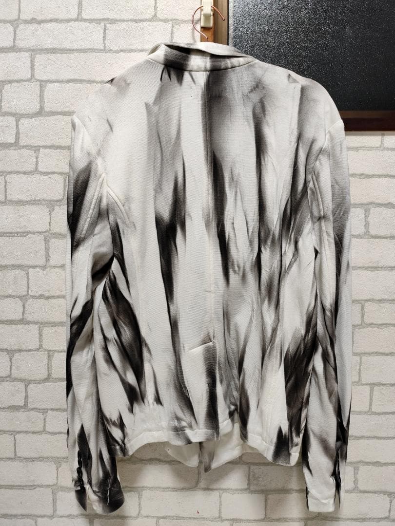 【美品】CIVARIZE モノトーン テーラードジャケット 46 昇華プリント