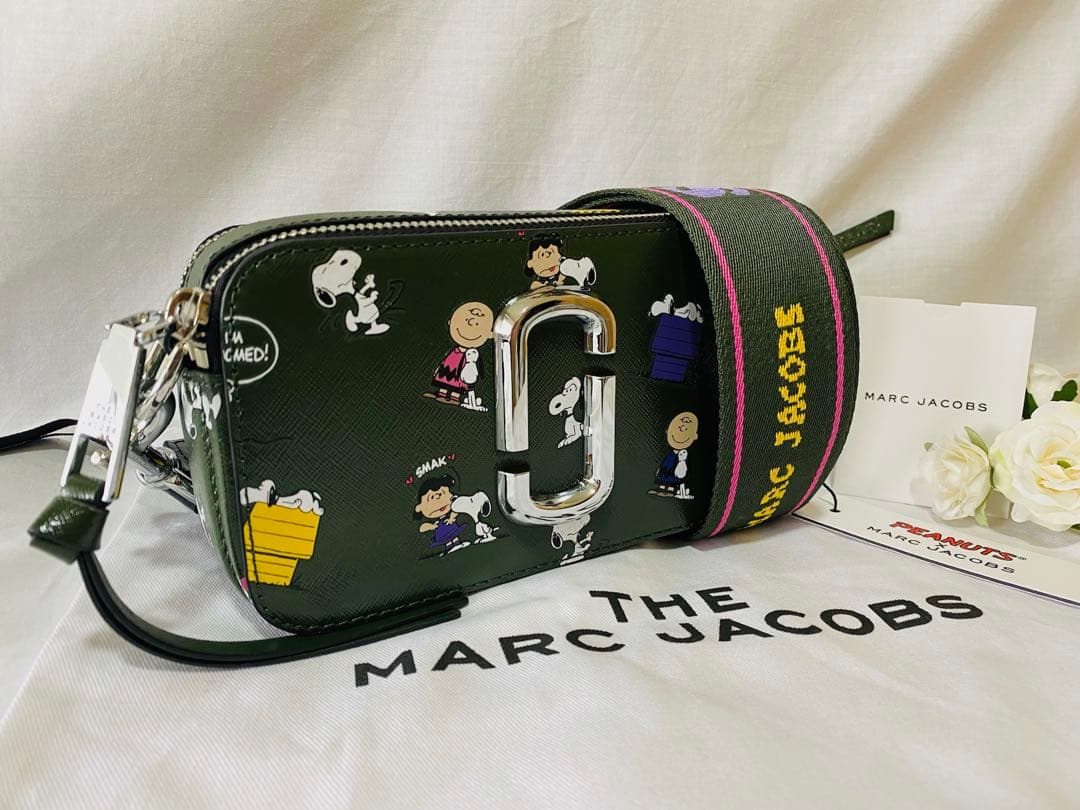 MARC JACOBS スヌーピーコラボ カメラバッグ ダークグリーン