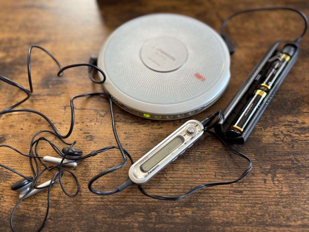 Panasonic SL-CT710-W /ポータブルCDプレーヤー