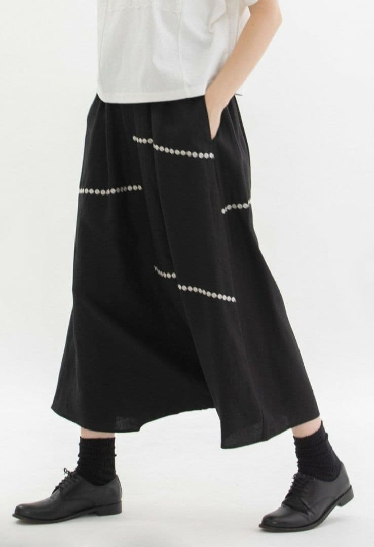 未使用　nop de nod　リネンレーヨンライン刺繍サルエルバルーンパンツ