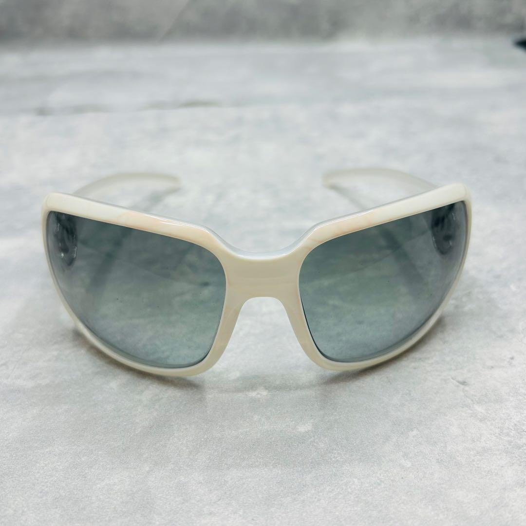 ケース付/美品◯ CHANEL サングラス ココマーク ホワイト アイウェア