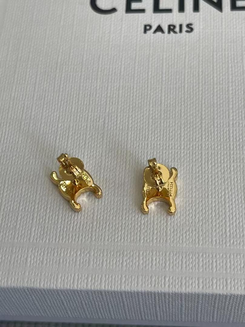 セリーヌ トリオンフ スタッズ ピアス　ゴールド