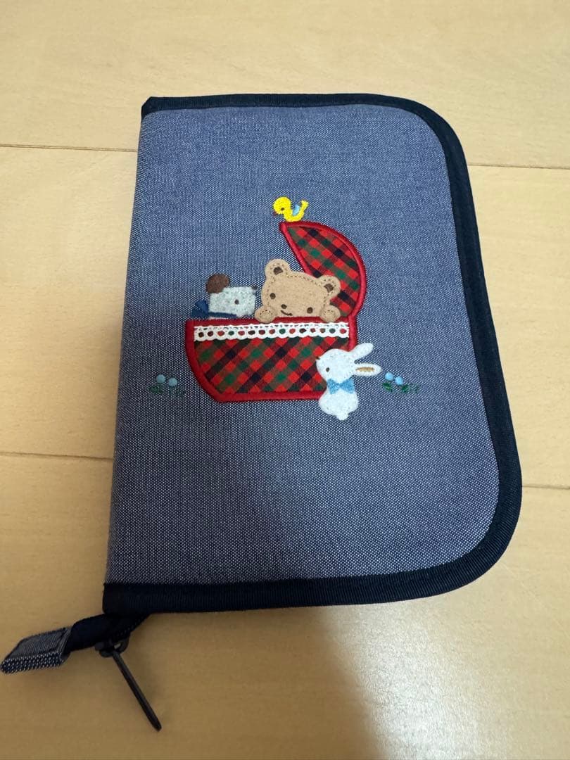 ★新品未使用★familiarファミリア　母子手帳ケース