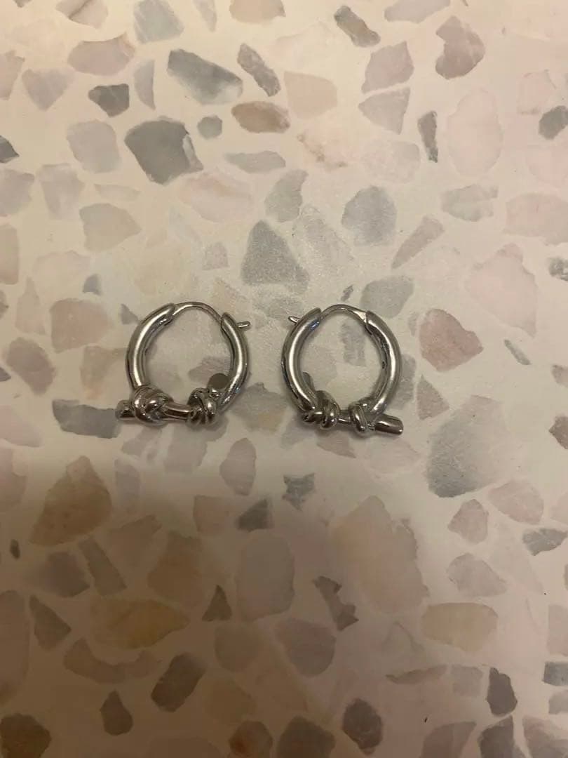 Dieselフープピアス 赤い箱付き