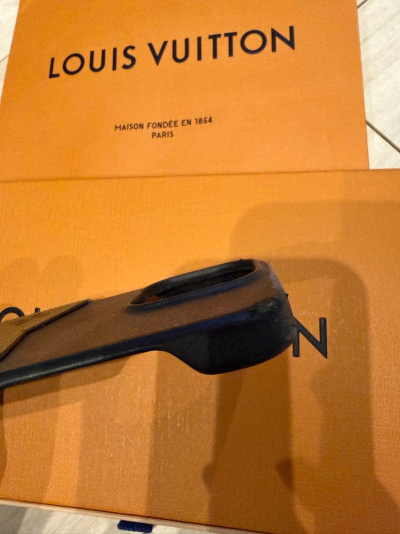 LOUIS VUITTON iPhone15proケース モノグラム